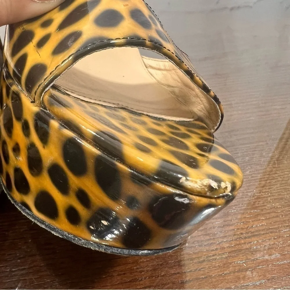 VIA SPIGA leopard print patent leather platform ankle wrap sandals size 7.5 GUC